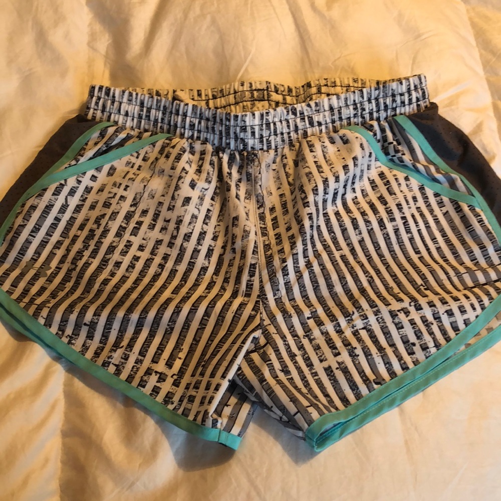 Woman’s under armour athletic shorts
